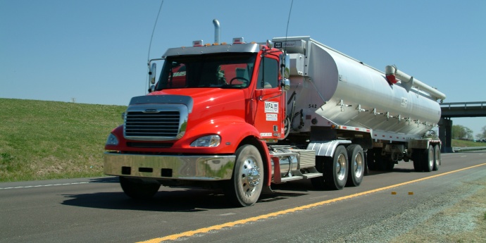 MCS - Red MFA grain hauler Thumbnail